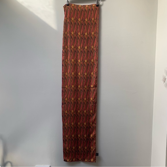 023 - Fox & Chave Silk Scarf - Picture 4 of 4